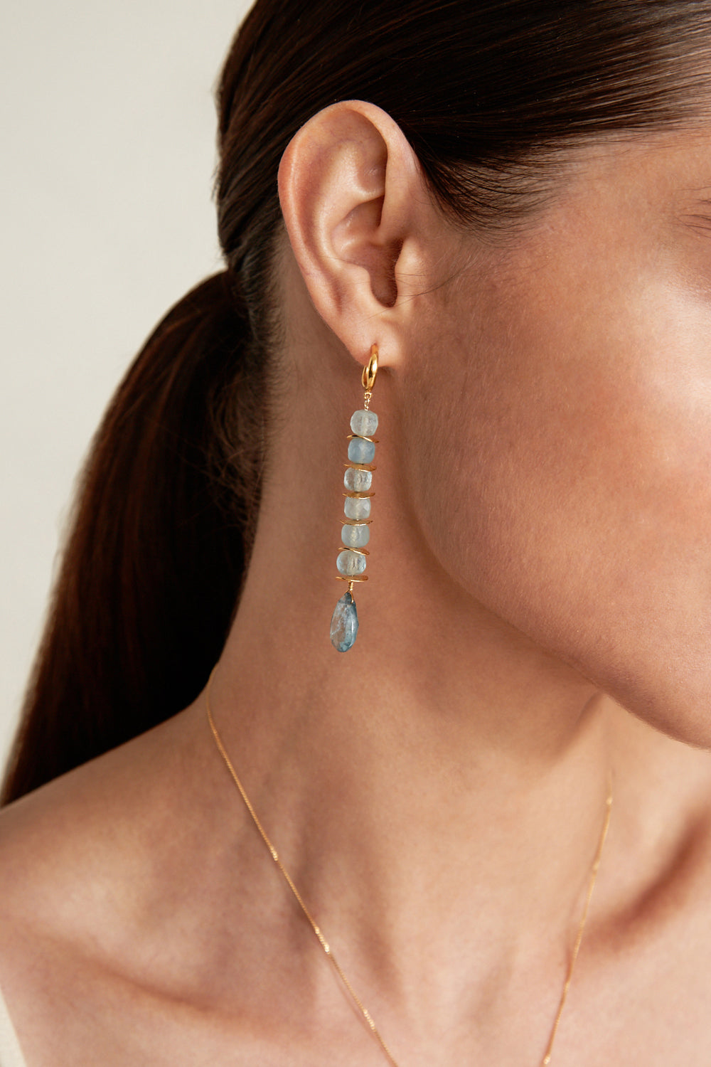 AQUAMARINE AND GOLD DISC STACK EARRING