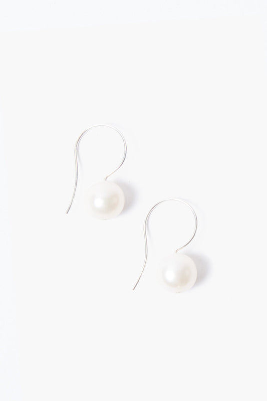 CECILIA PEARL SILVER DROP EARRING