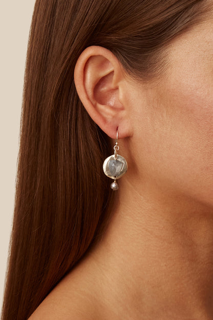 GREY MOONSTONE AND PEARL OYSTER EARRING