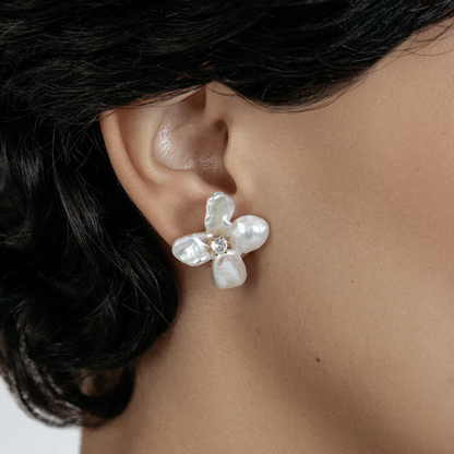 PORTIA FLOWER PEARL EARRINGS