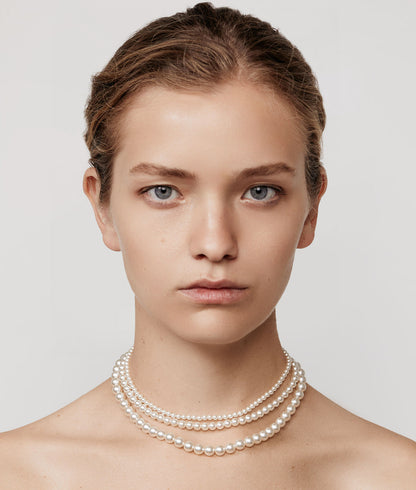 GISELLE'S PEARL NECKLACE